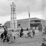 839945 Gezicht op het nieuwe N.S.-station Den Helder te Den Helder, op de dag van de opening.